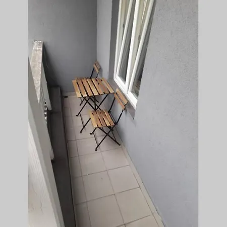 3 Zimmer Apartment In Duisburg 아파트